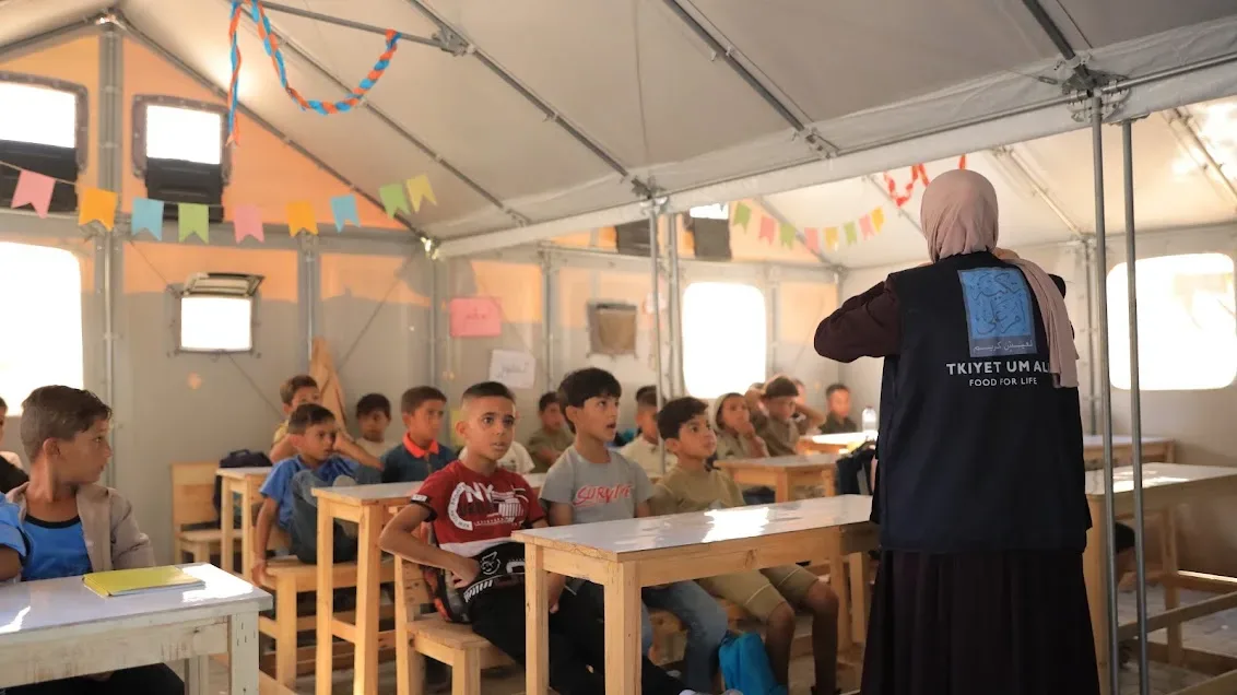 جمعية فلسطين الغد تفتتح مدرسة فلسطين الغد 2 بالشراكة مع تكية أم علي في غزة